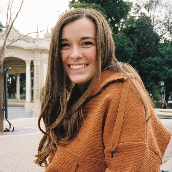 Meet your Posher, Lindsey - Picture 1 of 1